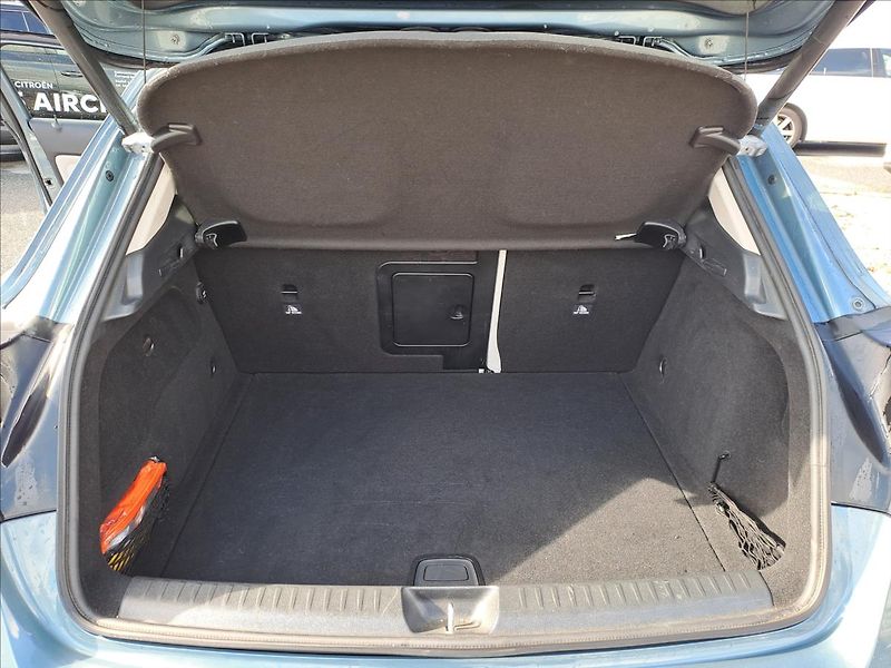 Mercedes-Benz GLA 250 4MATIC AUTOMAT - fotka 17 z 17