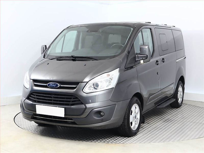 Ford Tourneo Custom (2018) 2.0 EcoBlue, ČR, DPH - fotka 2 z 15