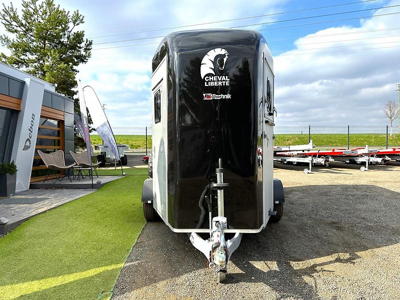 Cheval Liberté (2026) Touring XL, ČERNÝ - fotka 3 z 35