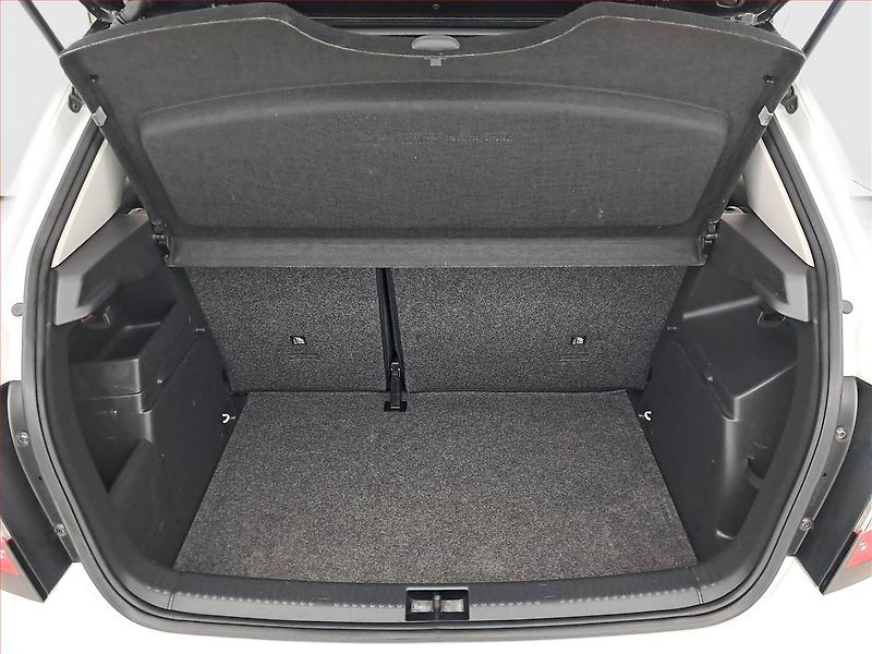 Škoda Fabia (2016) Style 1.2 TSI, Park. senzory - fotka 13 z 16