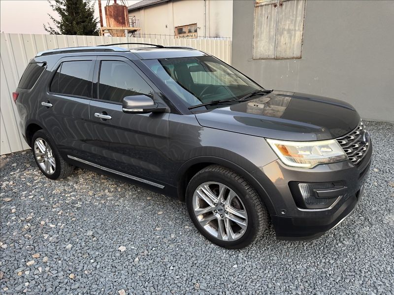 Ford Explorer 3,5 V6 268kW 4X4 PLATINUM - fotka 7 z 50