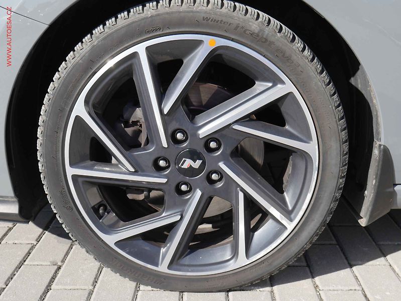 Hyundai i30 (2022) 1.5T-GDi, 1.maj,ČR, AC, LED - fotka 23 z 23