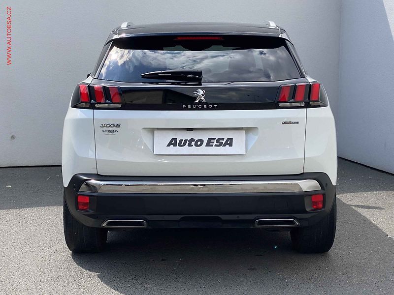 Peugeot 3008 (2018) 1.2 PT, GT Line, LED, kamera - fotka 5 z 19