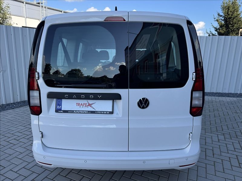 Volkswagen Caddy 2,0 TDI MAXI 7míst DPH 1maj ČR - fotka 11 z 50