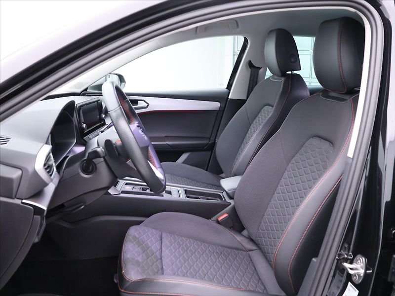 Seat Leon 2,0 TDI 110kW DSG FR CZ DPH - fotka 11 z 31