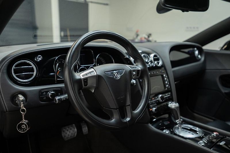 Bentley Continental GT GT Speed 6.0 W12 448 kW - fotka 7 z 31