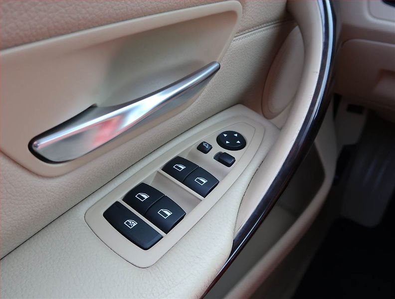 BMW Řada 4 (2015) 420i, Automat, Serv.kniha - fotka 17 z 21