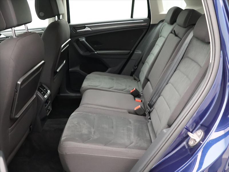 Volkswagen Tiguan 2,0 TDI 110kW 4M DSG Highline - fotka 15 z 28