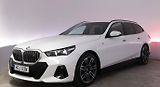 BMW i5 eDrive40 Touring SoH 96% Tažné - náhled 1