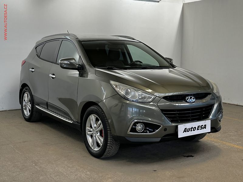Hyundai ix35 (2011) 2.0CRDi 4x4, ČR, Xenon, AC - fotografie inzerátu
