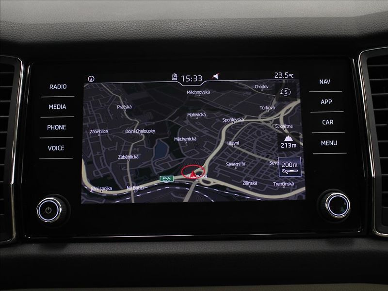 Škoda Kodiaq 2,0 TDI 140kW DSG 4x4 Style DP - fotka 16 z 29