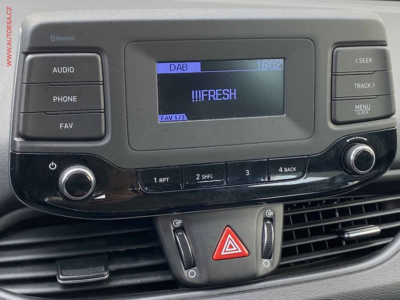 Hyundai i30 (2021) 1.6 CRDi, 1.maj,ČR, Smart - fotka 16 z 17