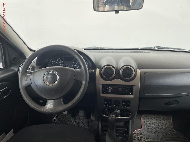 Dacia Sandero (2009) 1.6i, ČR, AC, tažné - fotka 8 z 14
