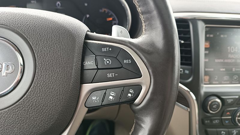 Jeep Grand Cherokee 3,0d Overland Nové v ČR - fotka 33 z 52