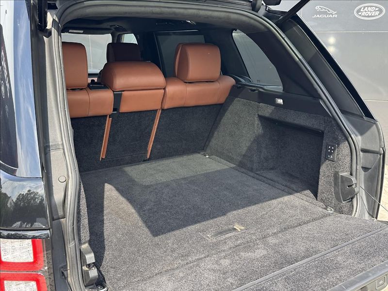 Land Rover Range Rover 4,4 SDV8 Autobiography LWB DPH - fotka 14 z 38
