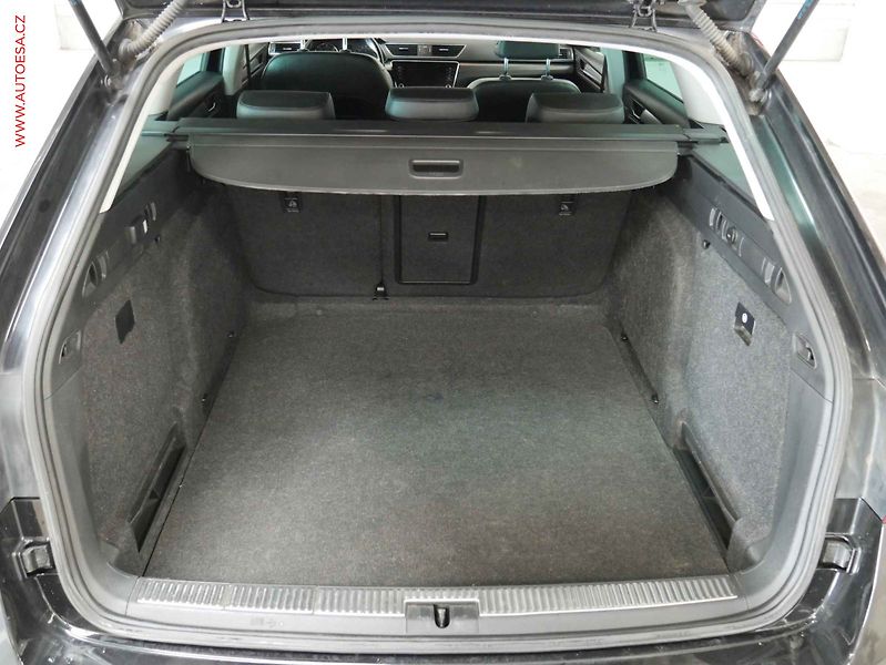 Škoda Superb (2018) 2.0 TDi 4x4, DSG, navi, bixen - fotka 7 z 22