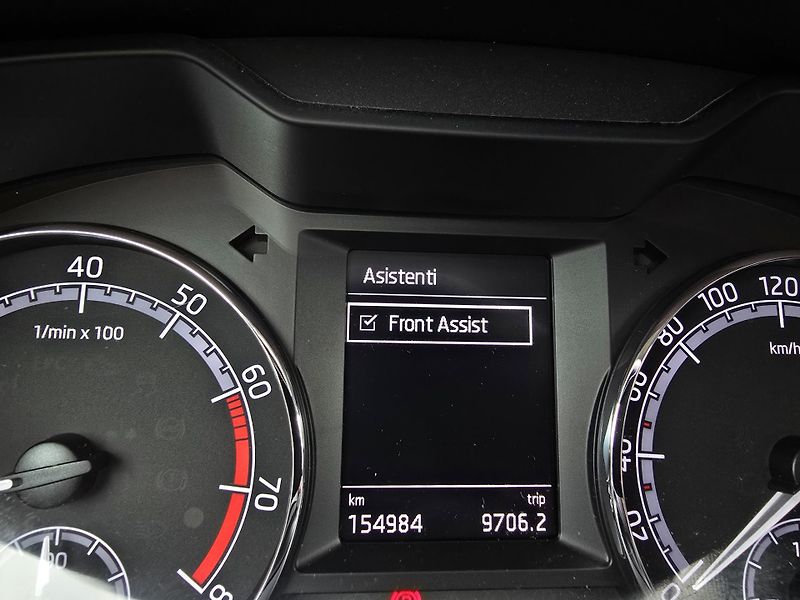 Škoda Octavia 2,0TSI 140KW DSG FULL LED NAVI - fotka 30 z 30