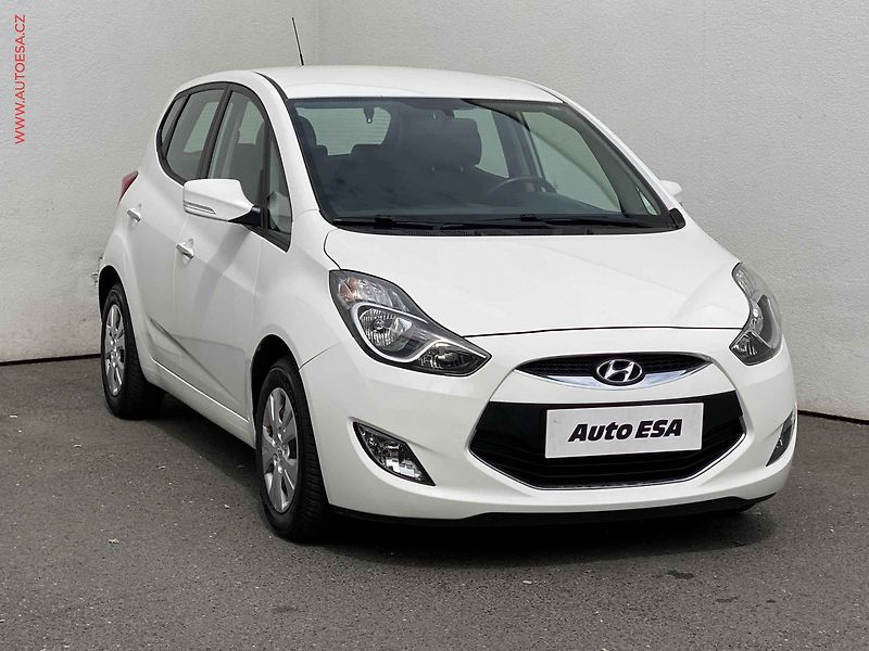 Hyundai ix20 (2013) 1.4i, AC, +kola - fotka 1 z 15