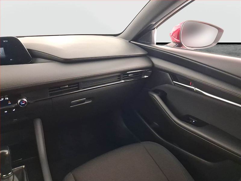 Mazda 3 (2021) 2.0 e-Skyactiv X - fotka 8 z 23