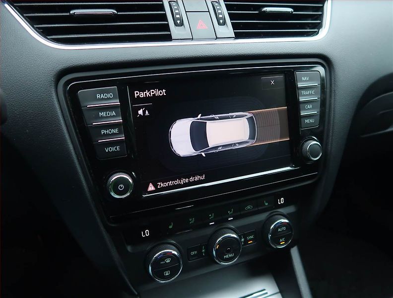 Škoda Octavia (2016) Style Plus 1.6 TDI, Automat - fotka 19 z 20