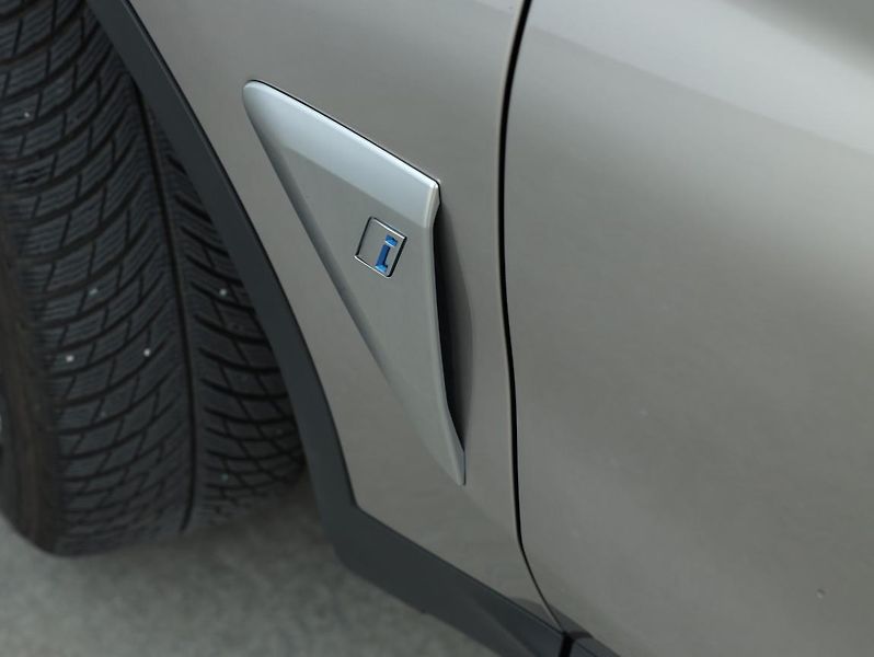 BMW iX3 - fotka 14 z 19