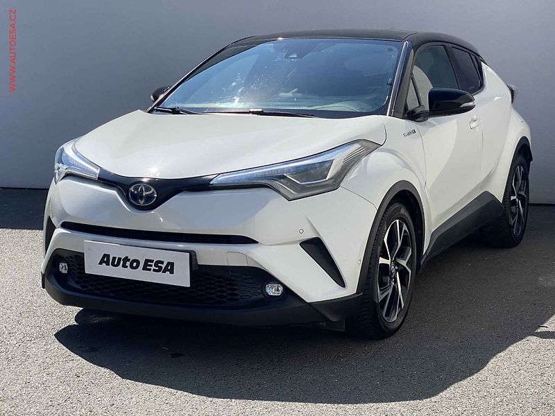 Toyota C-HR (2018) 1.8HSD, ČR, AT, LED, kamera - fotka 3 z 18