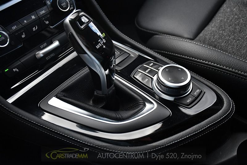 BMW Řada 2 218d GT TAŽNÉ ČR 7MÍST 1M - fotka 36 z 55
