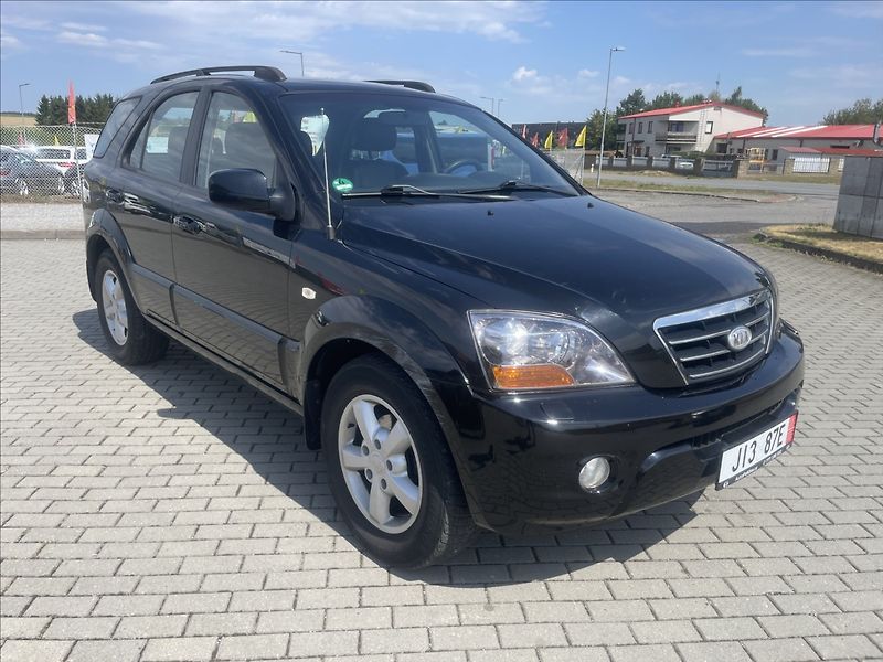 Kia Sorento 2,5 CRDi 125kw Automat Tažné - fotka 6 z 35
