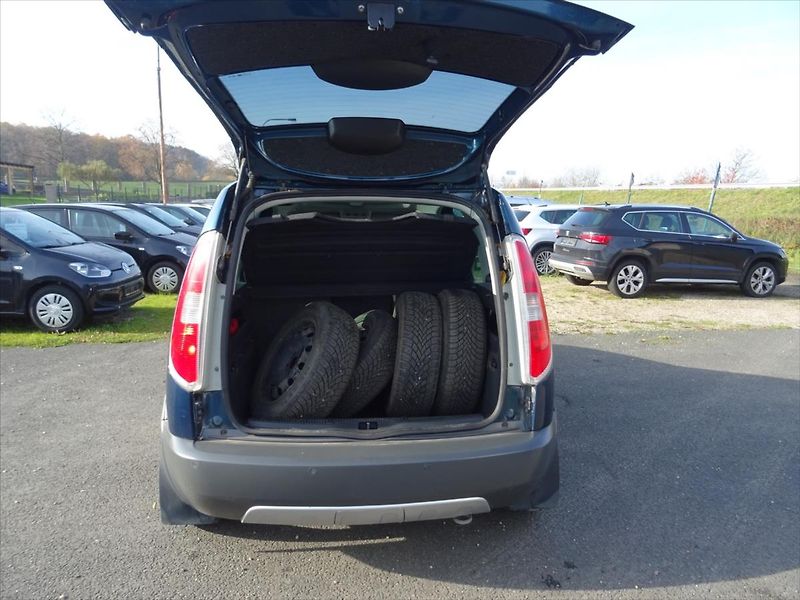 Škoda Roomster 1,6 TDI - fotka 20 z 36