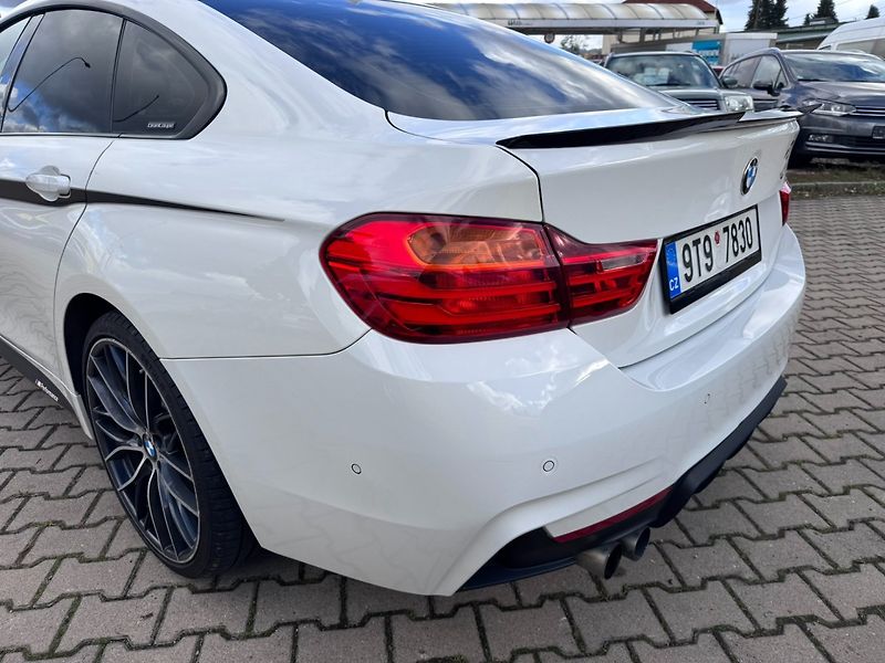BMW Řada 4 (2016) 420D 2,0 135KW XDRIVE MPACKET - fotka 12 z 50