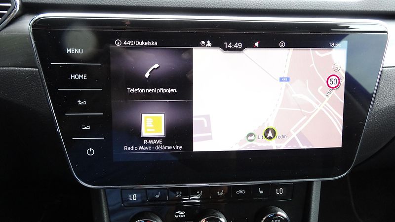 Škoda Superb Kombi 2.0TDi DSG Style plus - fotka 21 z 40