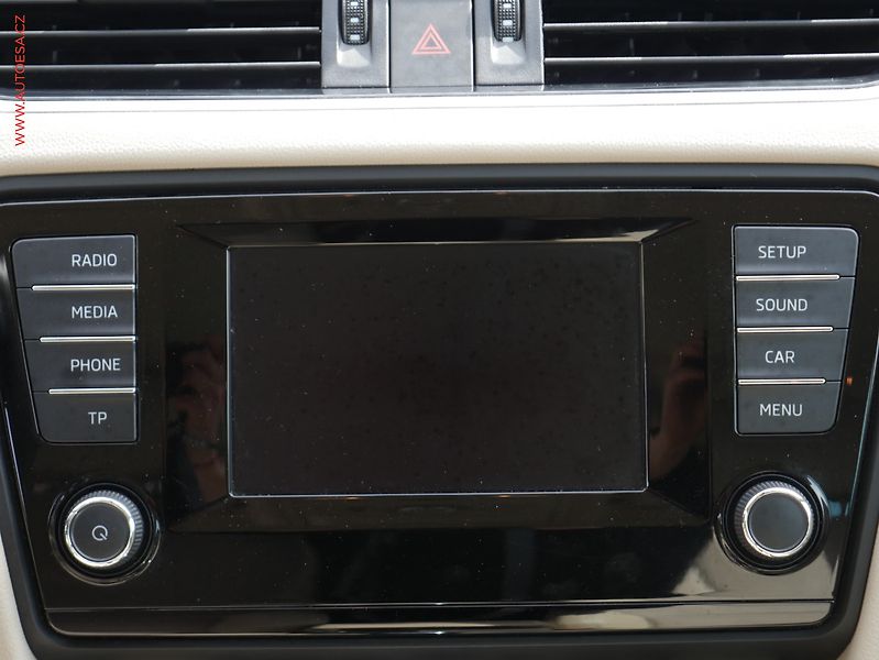 Škoda Octavia (2013) 1.8 TSI 4x4, ČR, DSG, bixen - fotka 11 z 17
