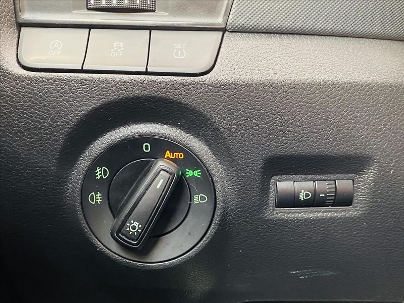 Škoda Fabia 1,0 TSI 70kW Active - fotka 16 z 20