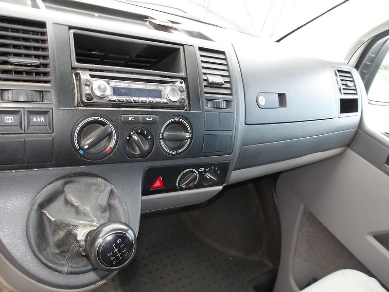 Volkswagen Transporter 2,5TDi Nový motor ! LONG !!! Č - fotka 15 z 33