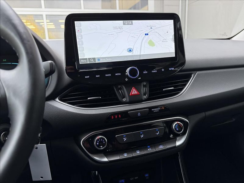 Hyundai i30 1,5 T DCT  WG FL Family Climat - fotka 15 z 26
