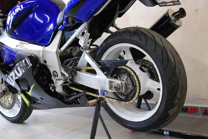 Suzuki GSX-R 750 (2001) - fotka 19 z 21