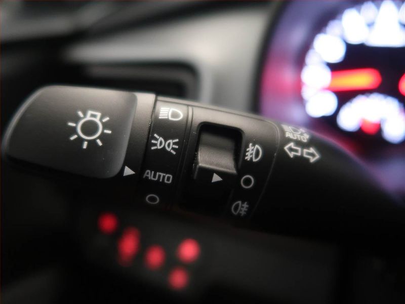 Kia Stonic (2021) Exclusive 1.2 DPI, Serv.kniha - fotka 19 z 19