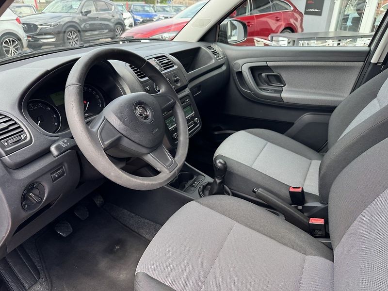 Škoda Fabia (2014) 1.2HTP Active Klima Tažné Z. - fotka 22 z 49