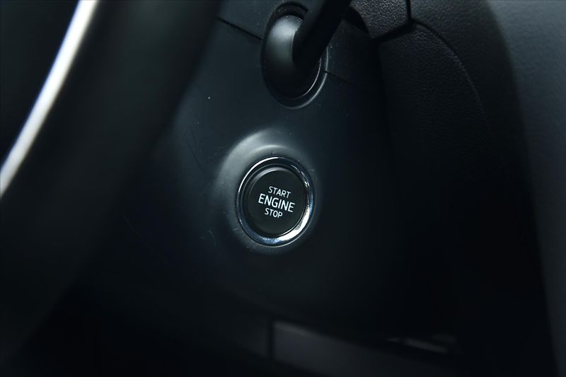 Škoda Octavia 2.0TDI 110kW STYLE+ SERV.KNIHA - fotka 20 z 30