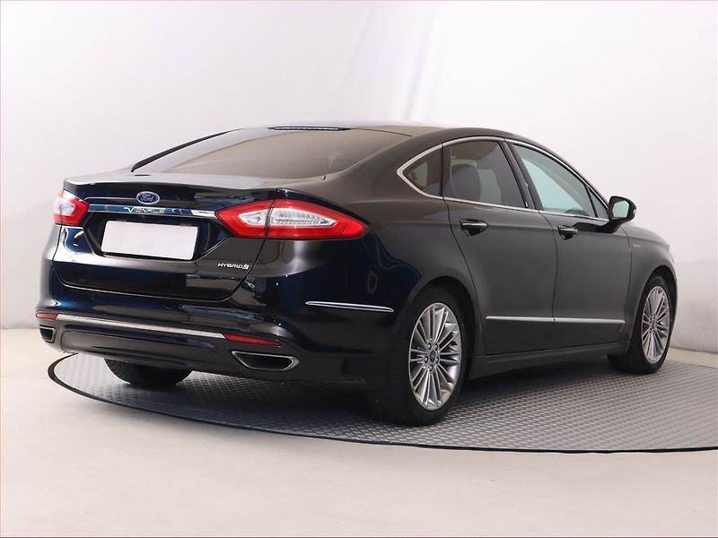 Ford Mondeo (2018) Vignale 2.0 Hybrid, Automat - fotka 5 z 22