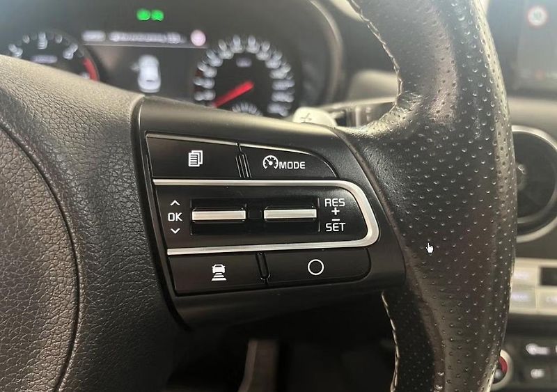 Kia Stinger 2.2 CRDI AWD GT Bílý in. HuD  - fotka 16 z 21