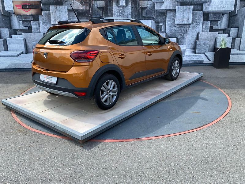 Dacia Sandero (2022) STEPWAY,1.0TCe, LPG, 67KW, DPH - fotka 6 z 21