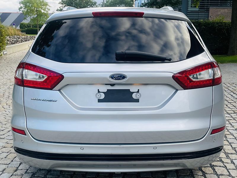 Ford Mondeo 2.0TDCi AUTOMAT SERVISKA TAŽNÉ - fotka 15 z 44