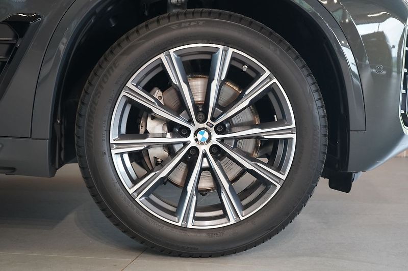 BMW X5 30d xDrive,Ventilace,Pano,H/K - fotka 7 z 48