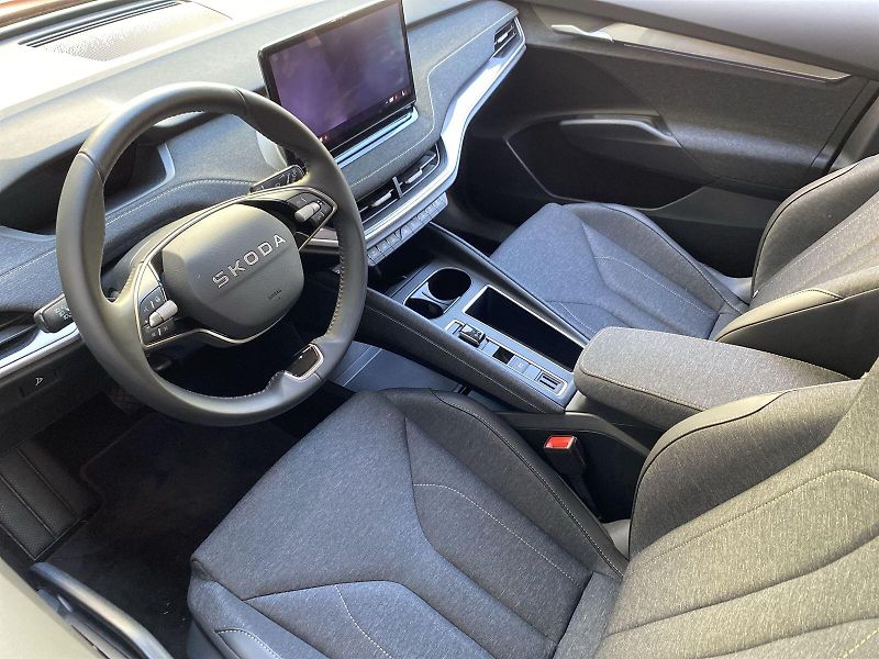 Škoda Elroq (2025) 60 Selection - fotka 8 z 37