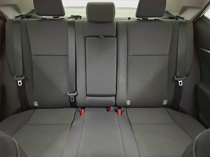 Toyota Corolla (2018) 1.6 Valvematic, Tempomat - fotka 10 z 18