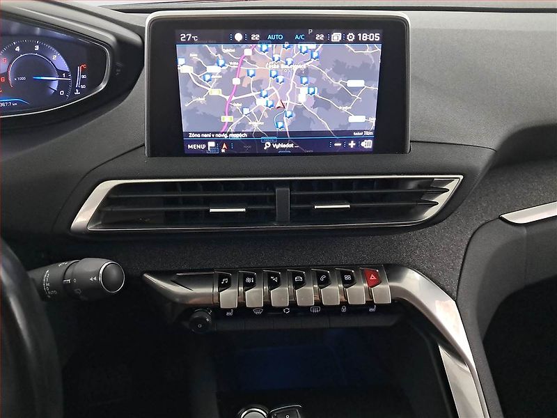 Peugeot 5008 (2017) 1.6 BlueHDi, Automat, 7 míst - fotka 12 z 17