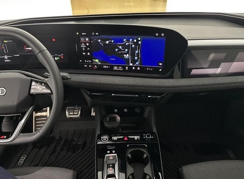 Audi A6 e-tron Sportback Kamera Tažné - fotka 9 z 12