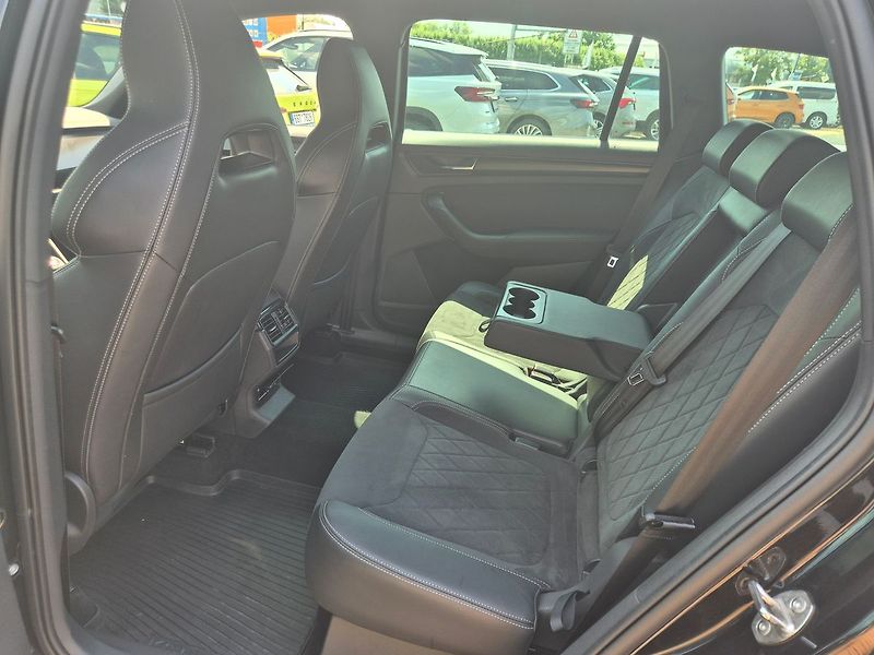 Škoda Kodiaq 2,0 TSI DSG 4x4 SportLine Plus - fotka 12 z 33