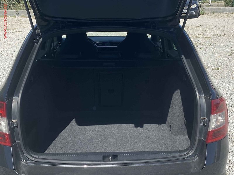 Škoda Octavia (2017) 2.0 TDi, RS, DSG, bixen, navi - fotka 7 z 18